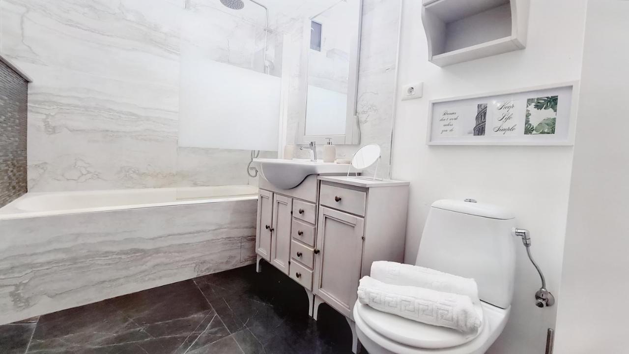 Spacious 5* Luxury In Historic Center Free Parking Cluj-Napoca Exterior photo